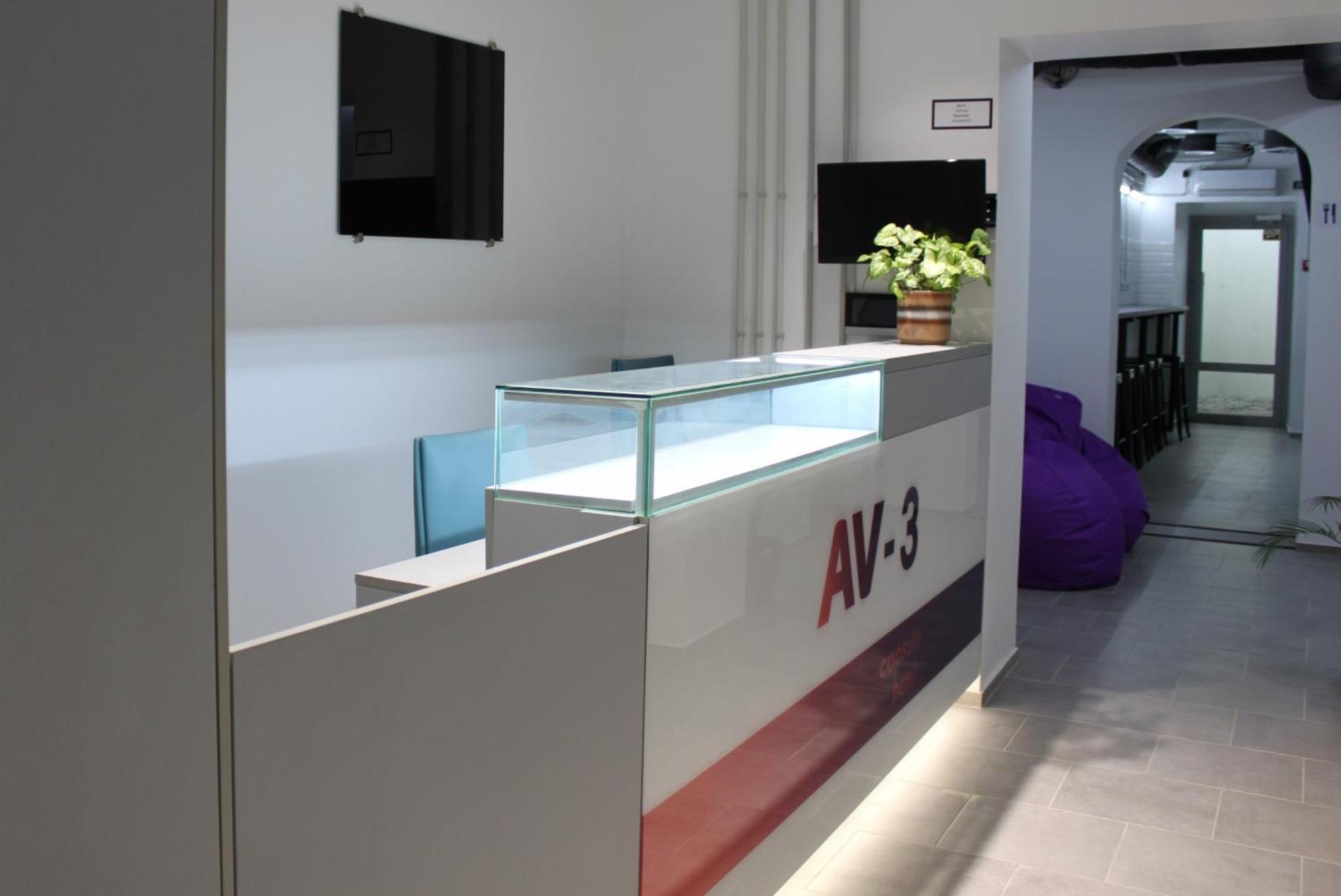 Av-3 Capsule Hotel Kiev Dış mekan fotoğraf