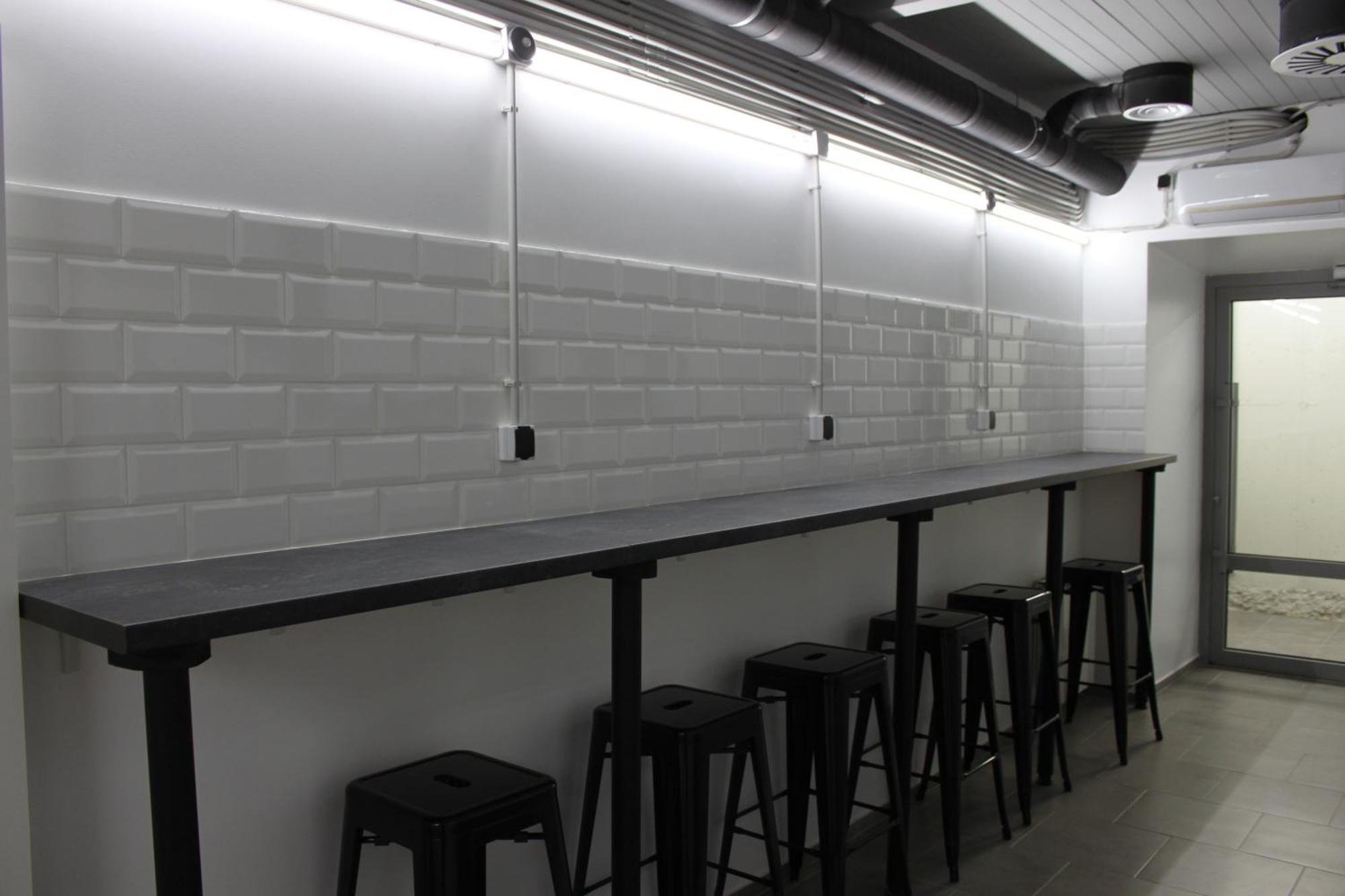 Av-3 Capsule Hotel Kiev Dış mekan fotoğraf